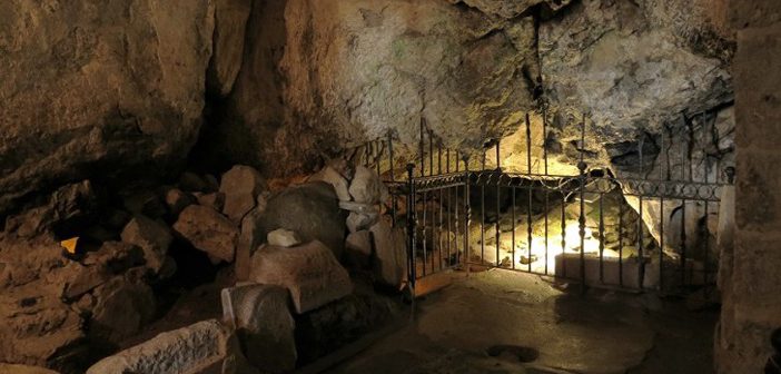 Ashab-ı Kehf Mağarası